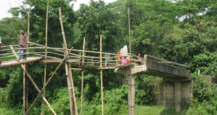 এখনও বেহাল দশায় বাসাইলের সেই ব্রিজটি